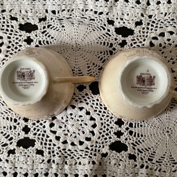 Fabulous Paragon China Harlequin G4094 /Bone China / One Tea Cup and Saucer - Picture 7 of 10